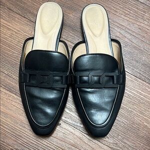 Rockport Black Leather Mules Sleek Design